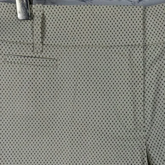 LOFT Petites Marisa‎ Polka Dot Shorts, Size 6P, Cream w/ Black/White Dots, NWOT - Picture 3 of 9